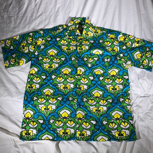 Mens Super Unique Green and Yellow Floral Short-Sleeve Button-Down Shirt - Picture 1 of 7
